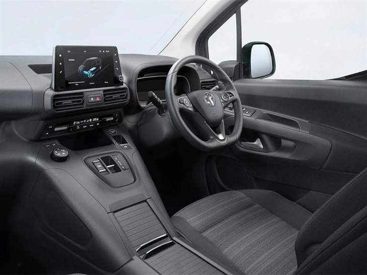 Vauxhall Combo-e Life 100kW Design XL 50kWh Auto (7 Seat)