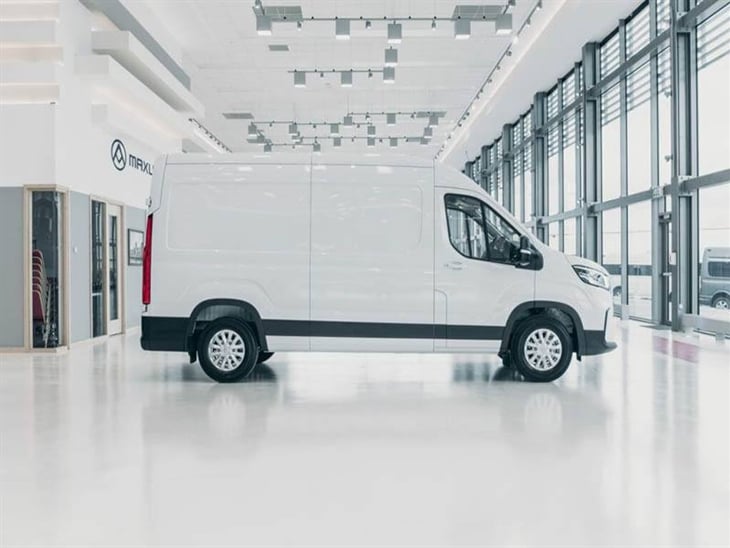 Maxus eDELIVER 9 LWB FWD 150kW High Roof 51.5kWh Auto
