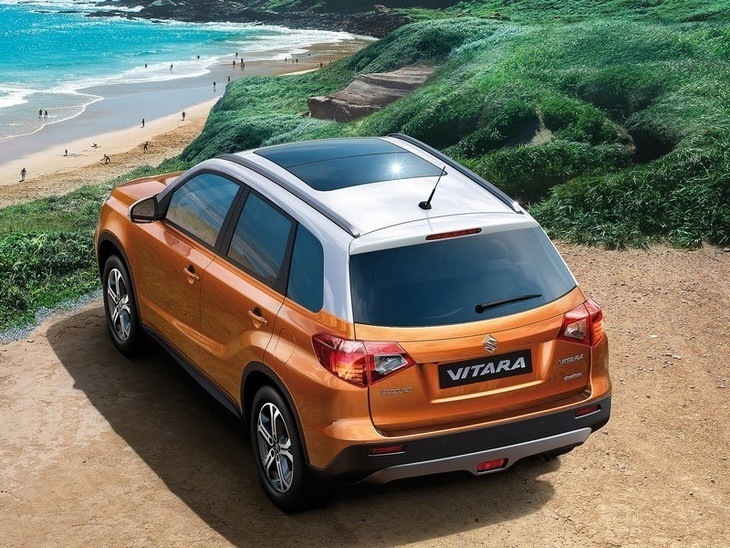 Suzuki Vitara Orange Exterior Back