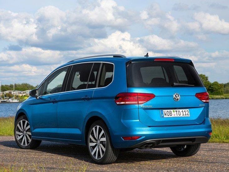 Volkswagen Touran New Model Exterior Blue Back