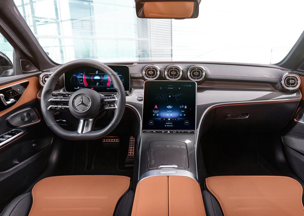 Mercedes-Benz C-Class Saloon interior