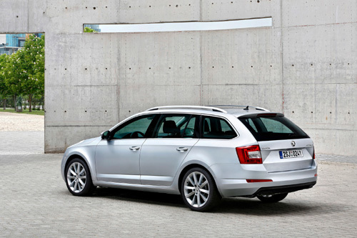 octavia%20estate(2).jpg