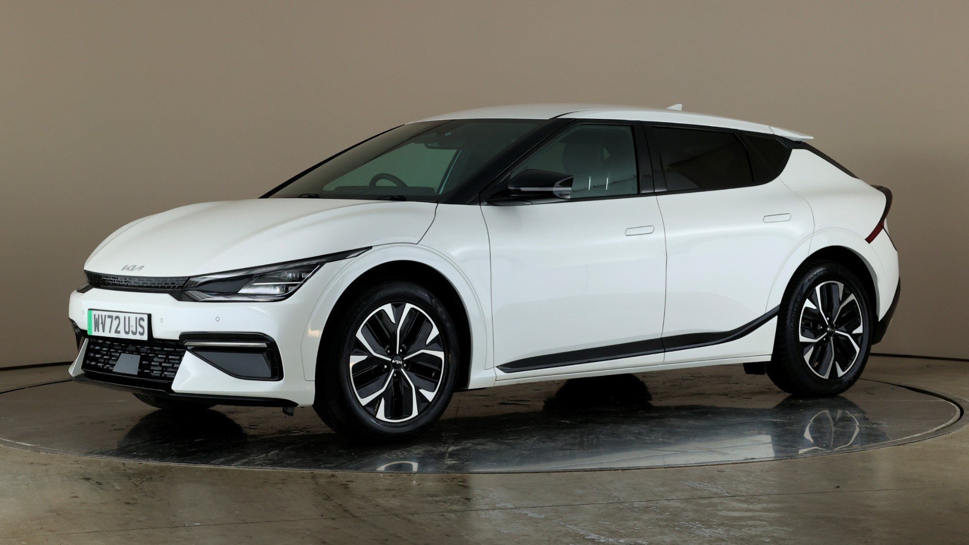 77.4kWh Lithium-Ion 225 GT Line Auto RWD