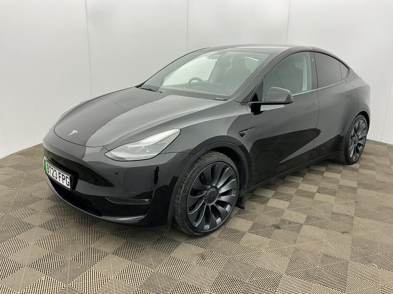Performance AWD 5dr Auto