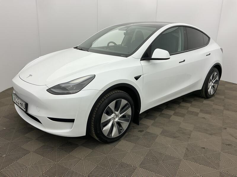 RWD 5dr Auto