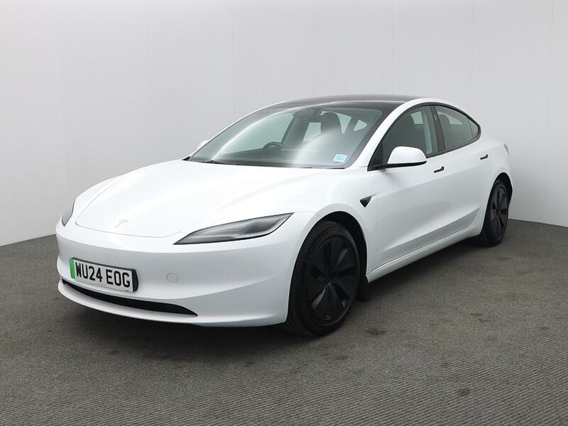 RWD 4dr Auto