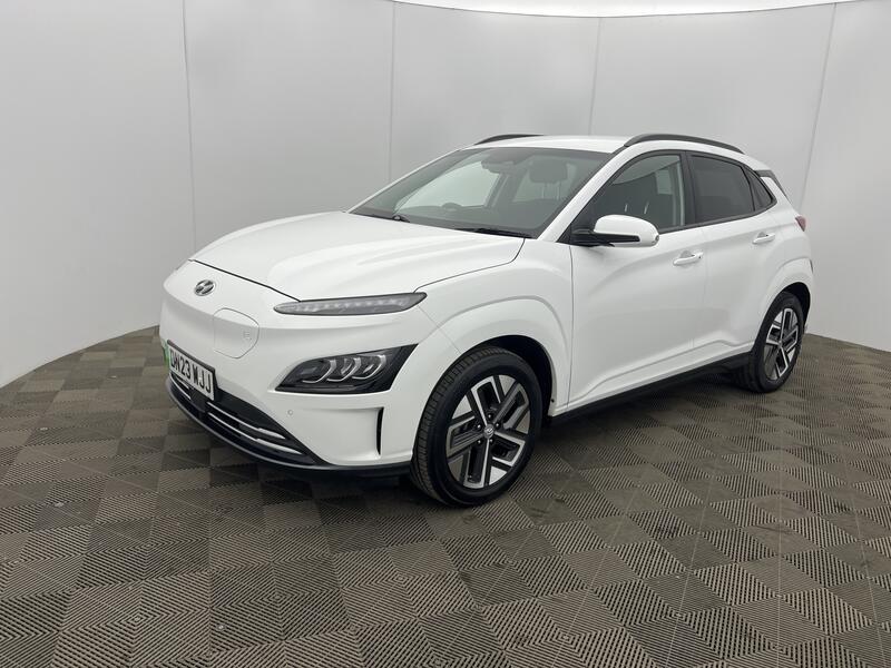 150kW Premium 64kWh 5dr Auto
