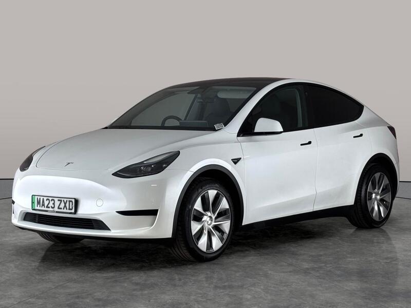 RWD 5dr Auto