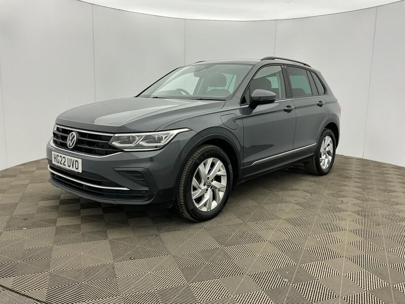 1.4 TSI eHybrid Life 5dr DSG