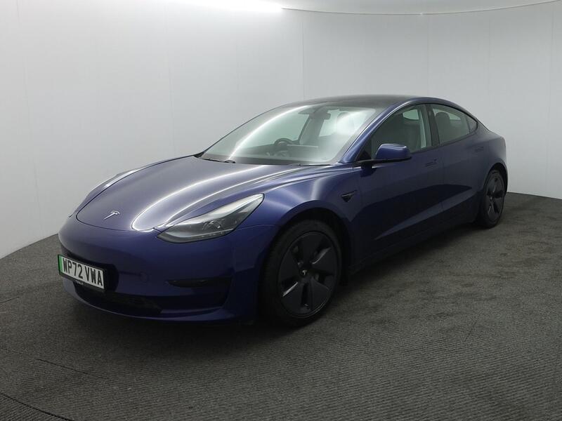 RWD 4dr Auto