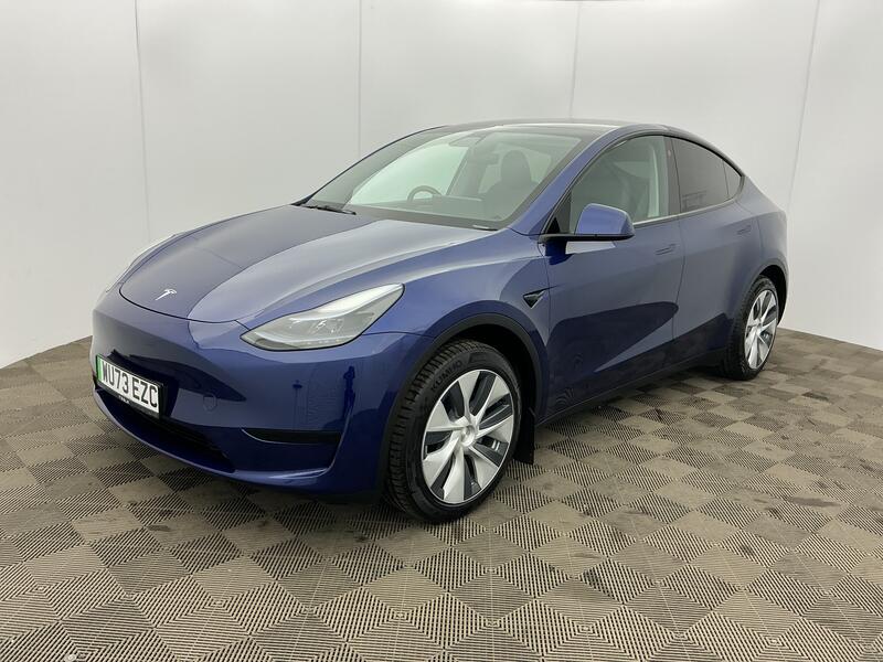 RWD 5dr Auto