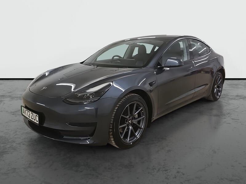 RWD 4dr Auto