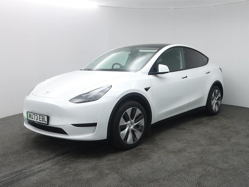 RWD 5dr Auto
