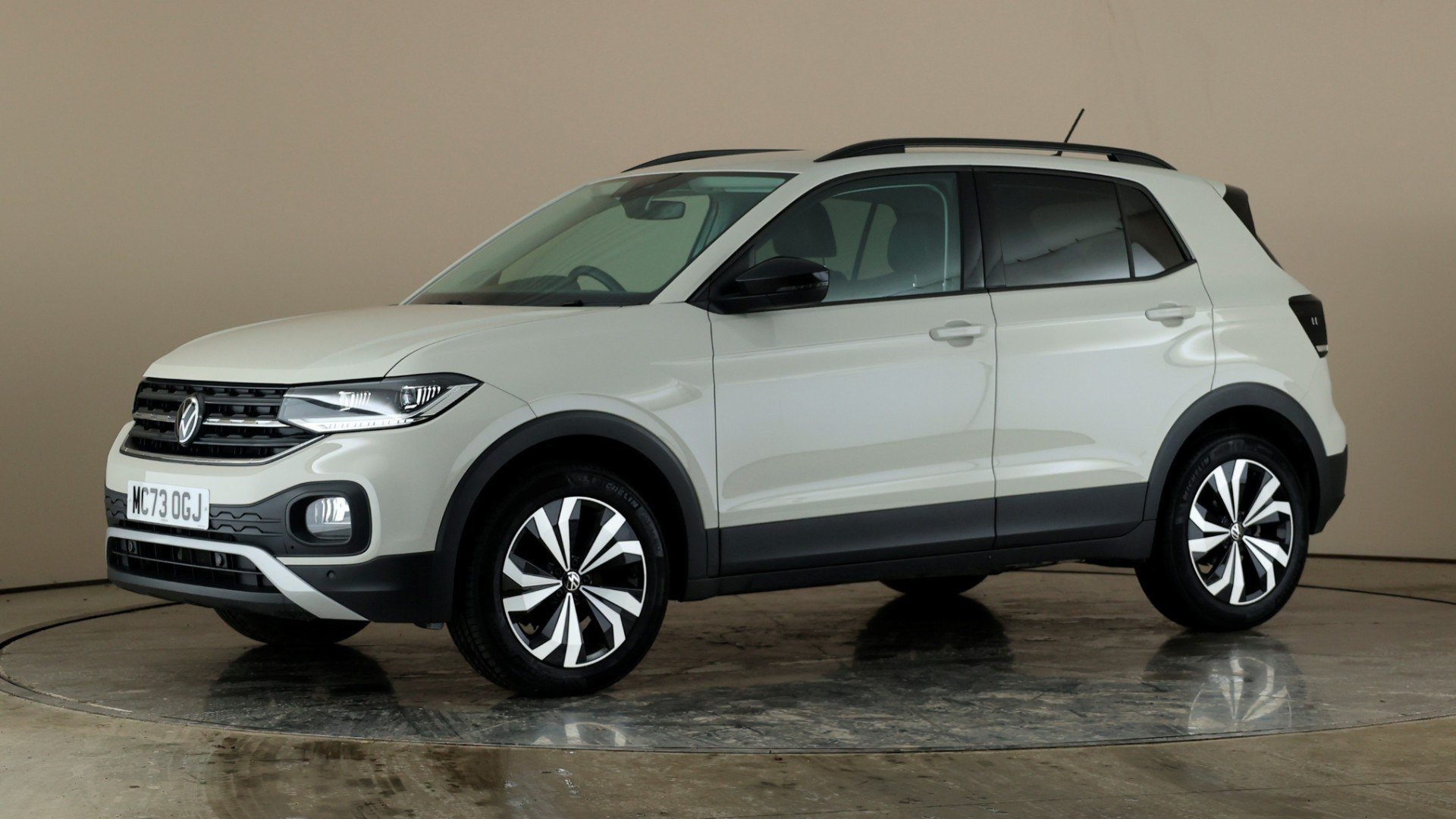 T-Cross 5 Door Suv 1.0 TSI 110 Black Edition DSG