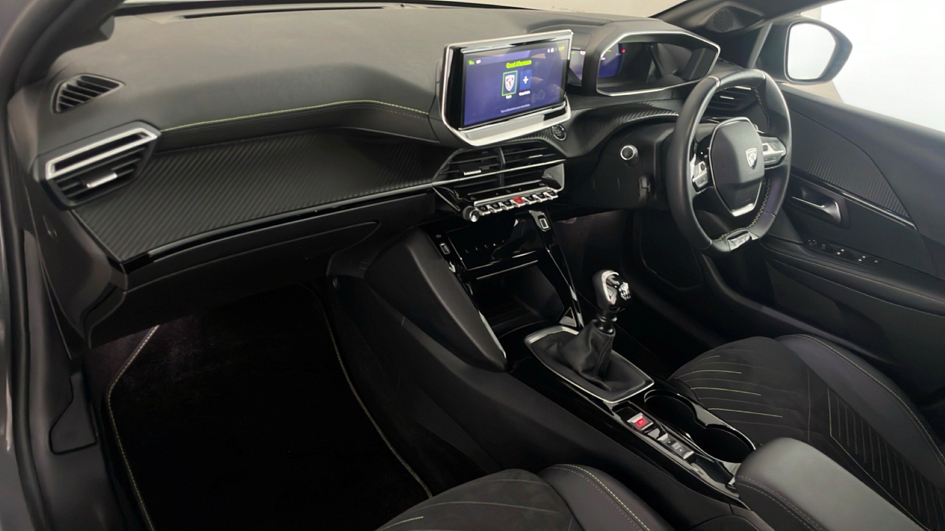 5 Door 1.2 Puretech 100 GT