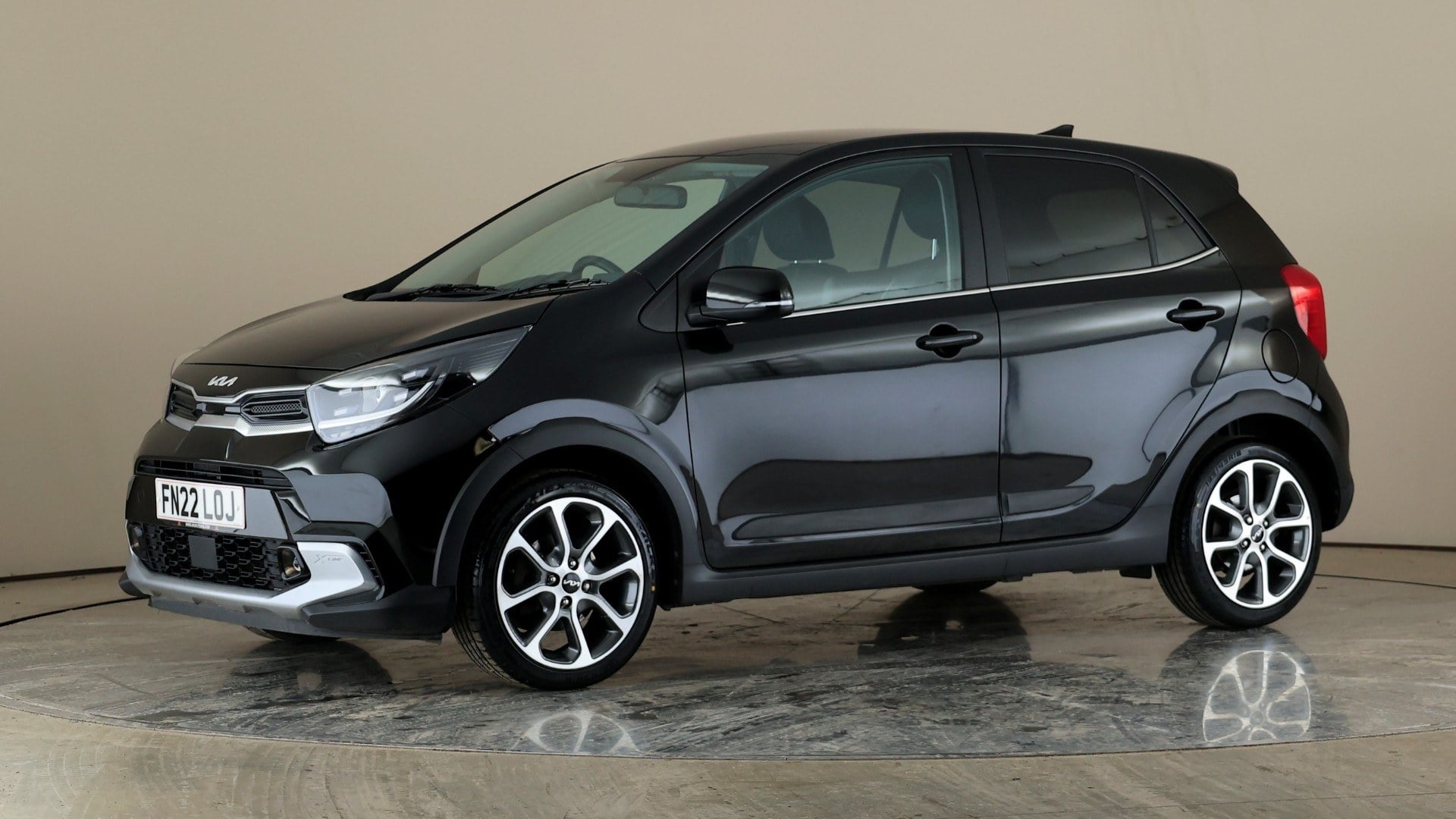 1.0 66bhp X-Line AMT