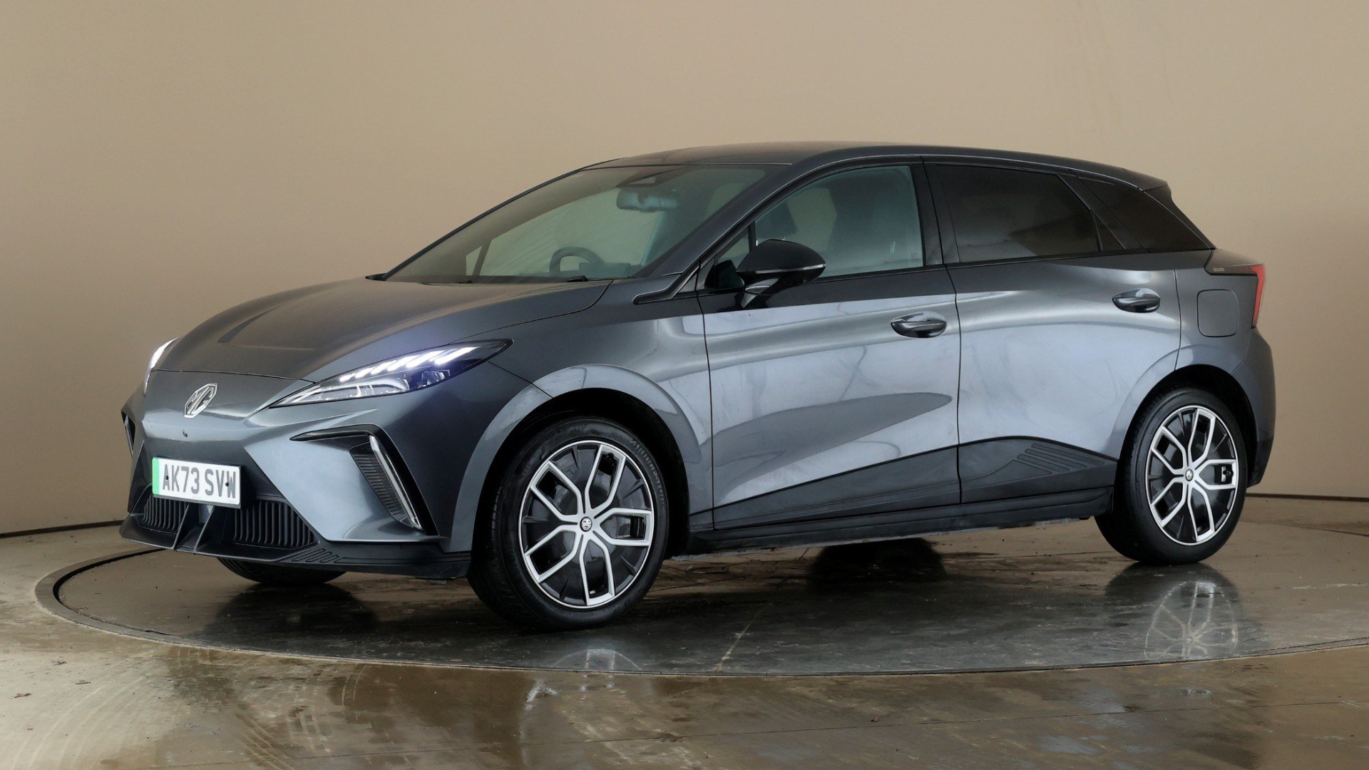 5 Door Hatch Trophy Long Range Auto