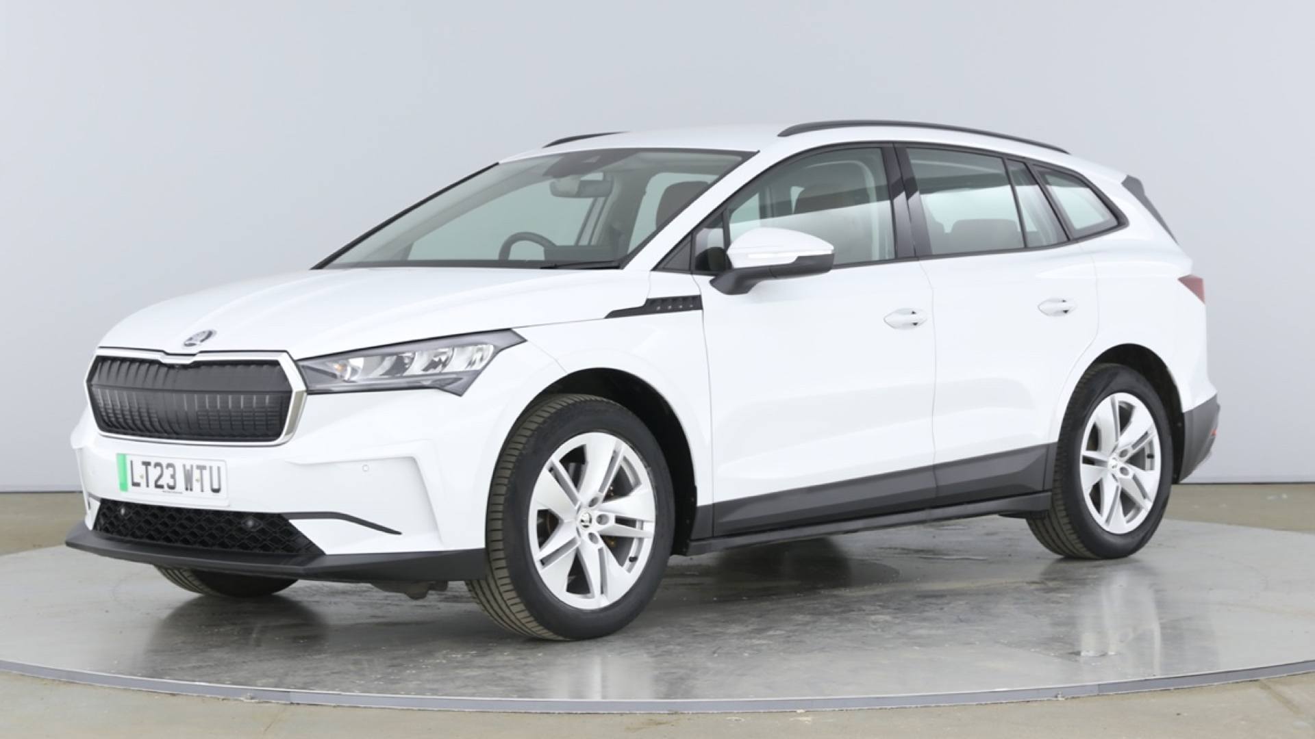 62kWh 132kW ecoSUITE 60 120kW Auto