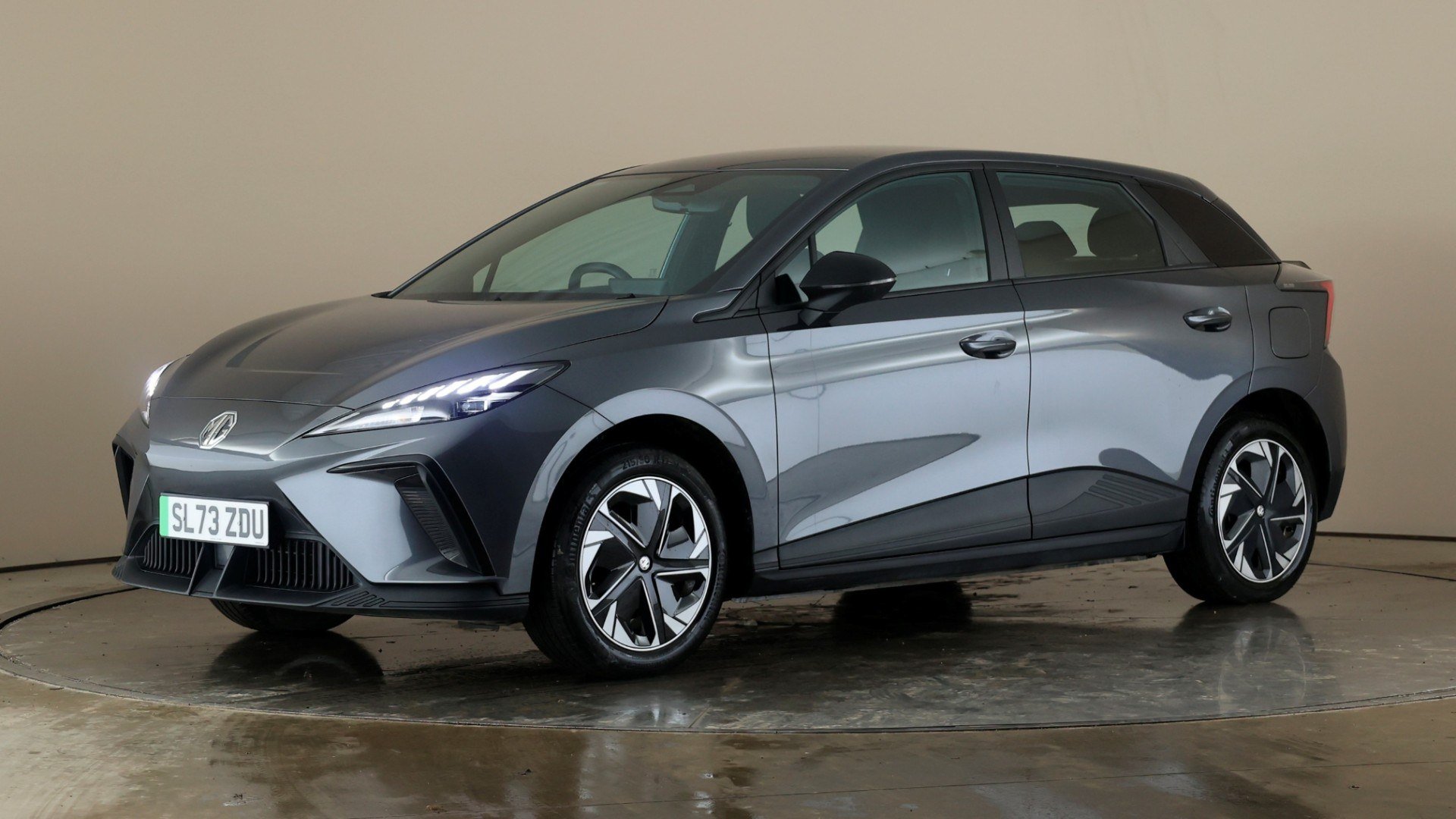 5 Door Hatch SE Standard Range Auto