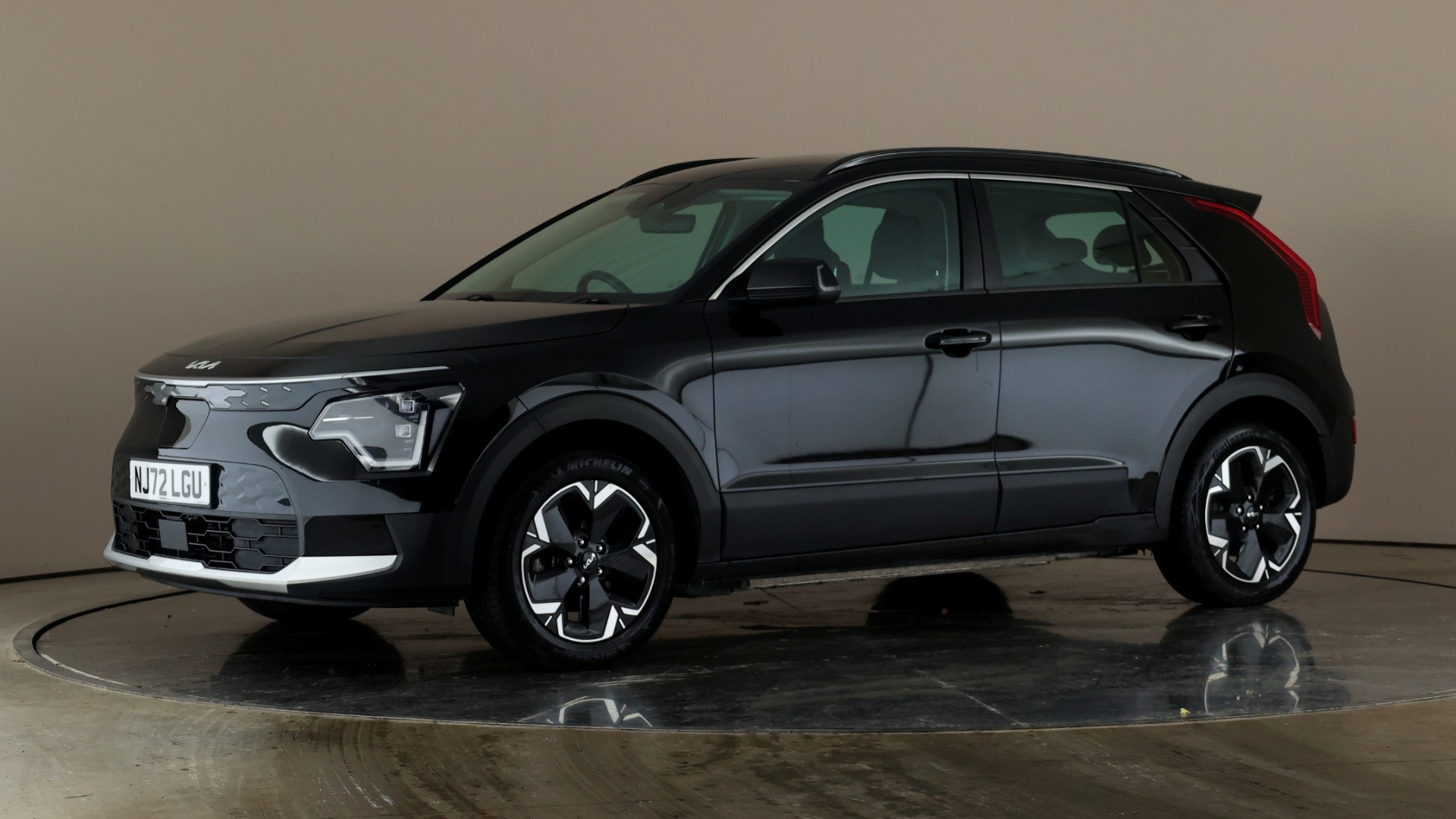 EV 64.8kWh 201bhp 2 Auto