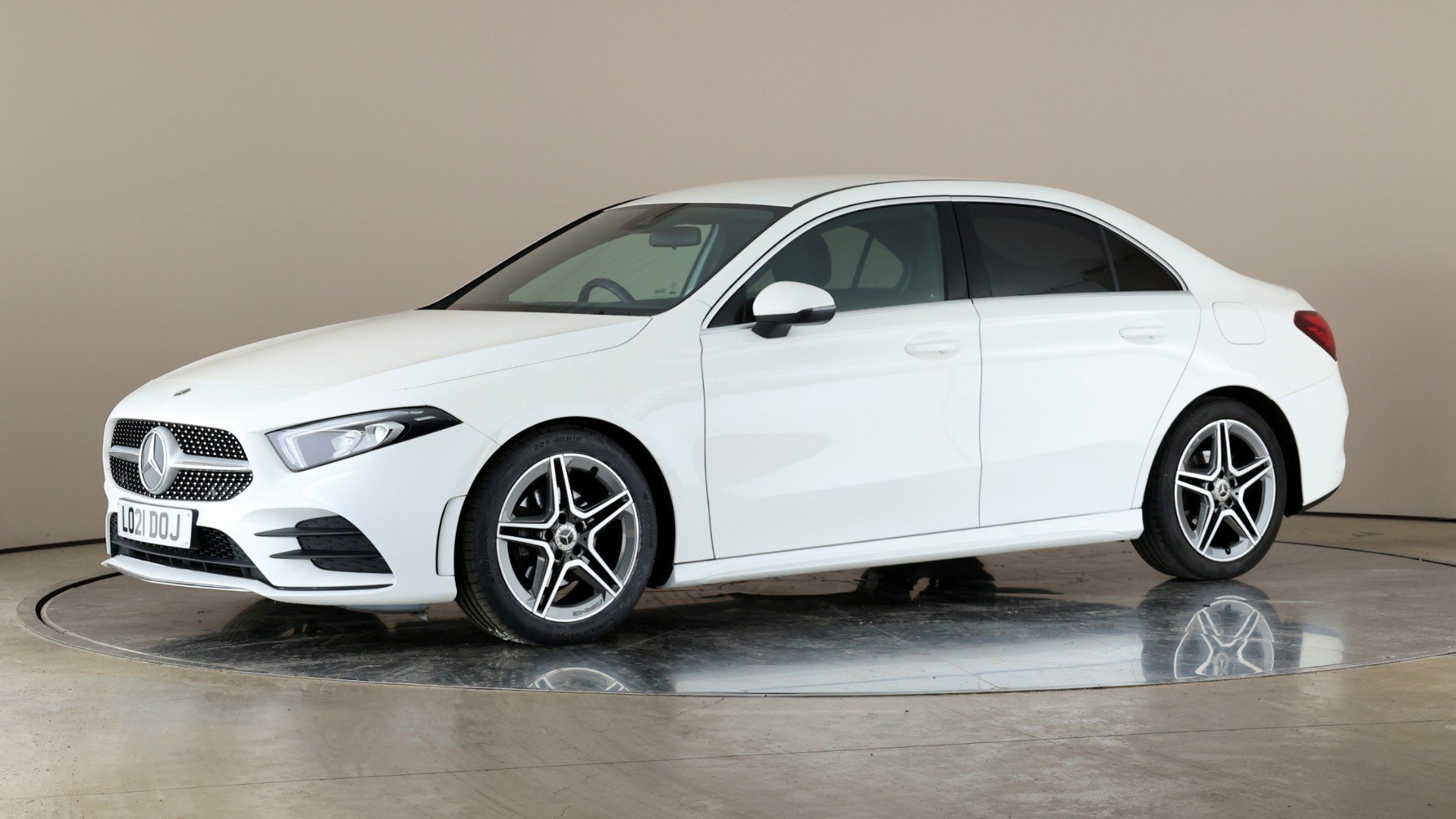 A180 4 Door 1.3 AMG Line