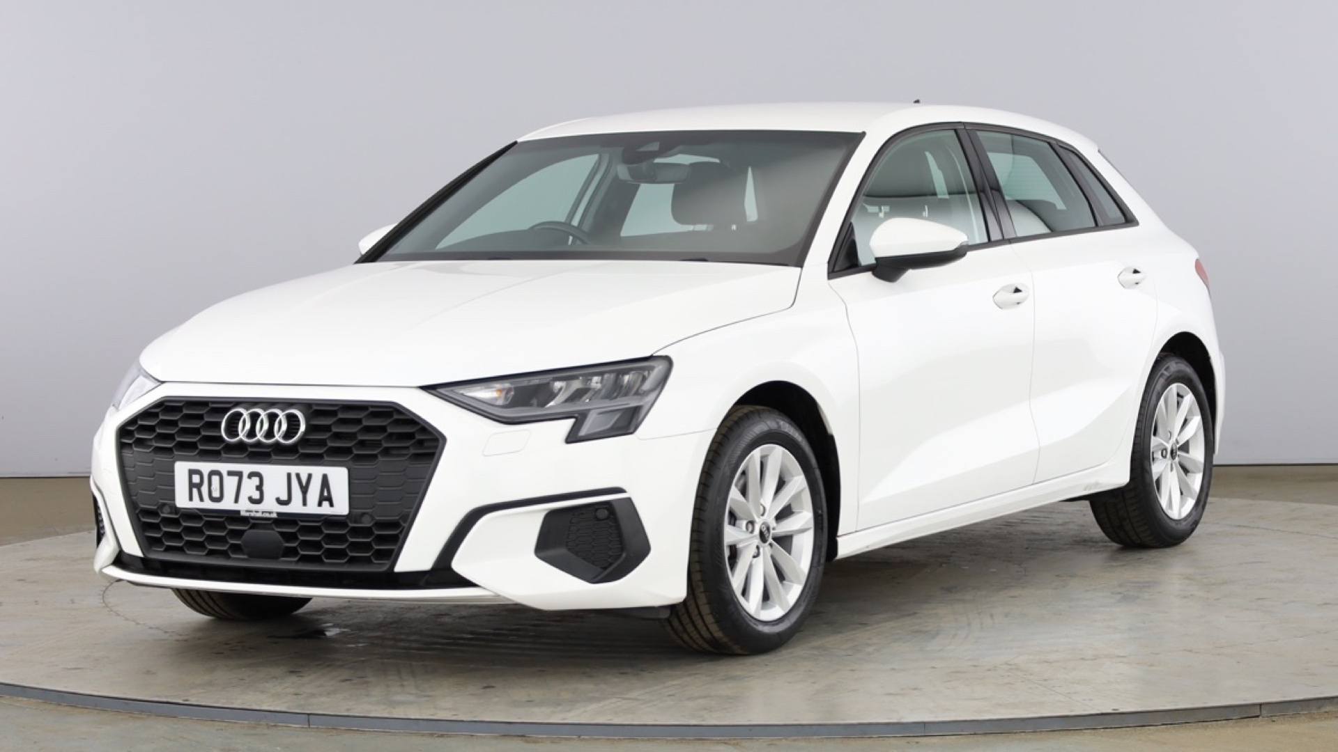 5 Door 30 TFSI 110 Technik S tronic