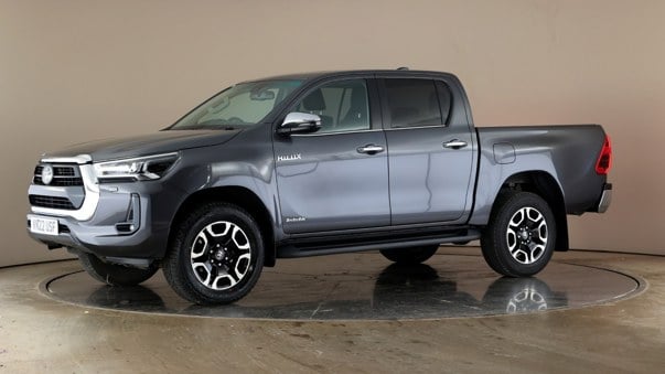 Double Cab 2.8 D-4D Invincible Auto Start+Stop