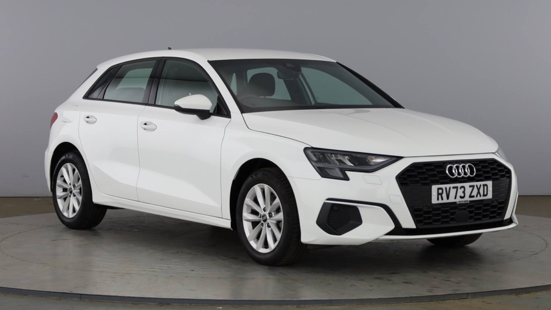 5 Door 30 TFSI 110 Technik