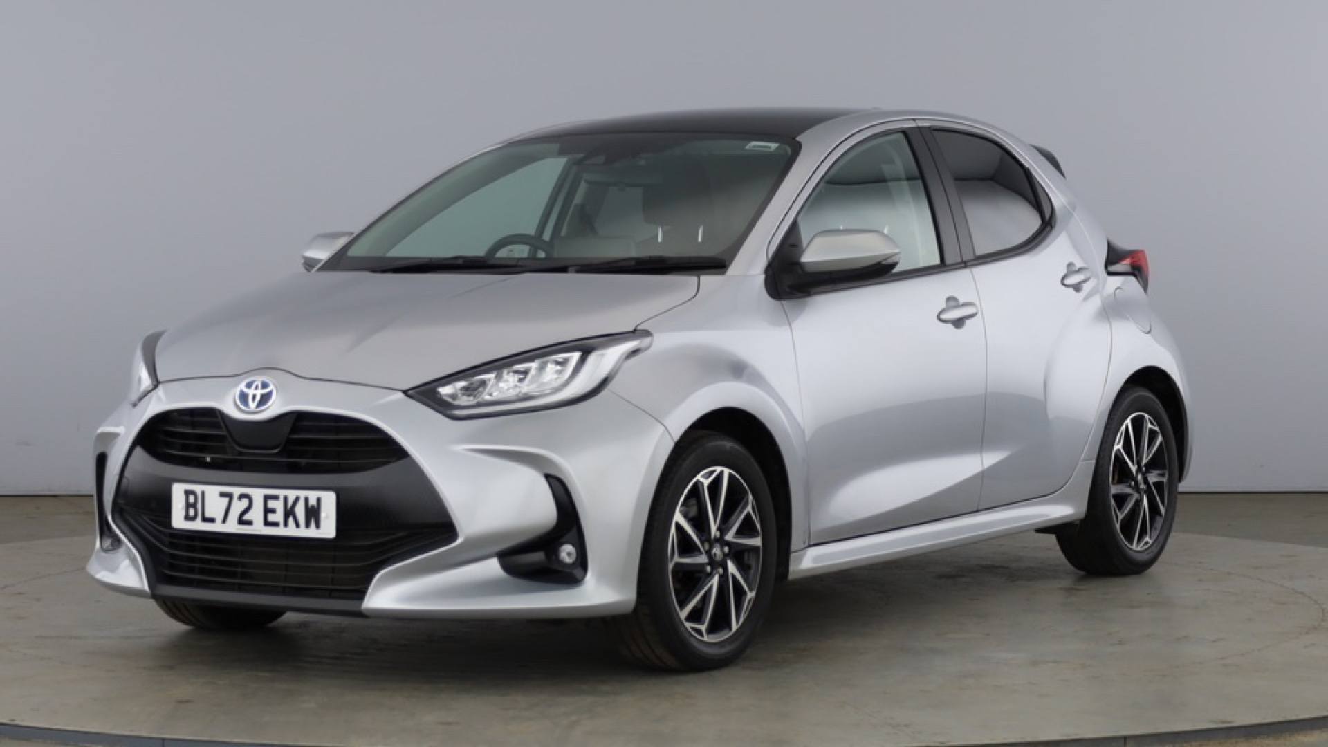 Yaris 5DR 1.5 Hbd Design Nav Pn/Rf CVT