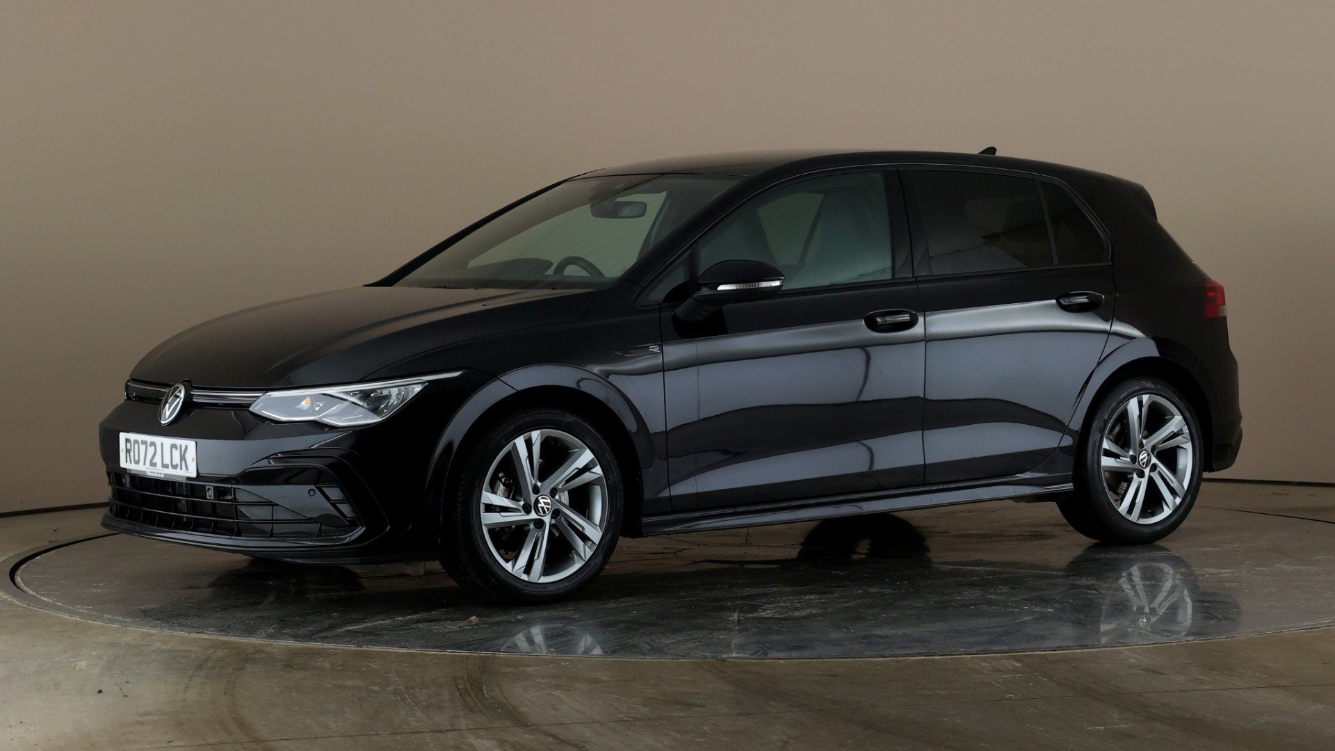 8 5 Door Hatch 1.5 TSI 130PS 6speed R-Line