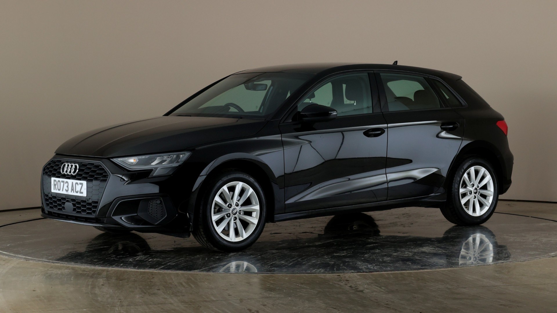 5 Door 30 TFSI 110 Technik S tronic