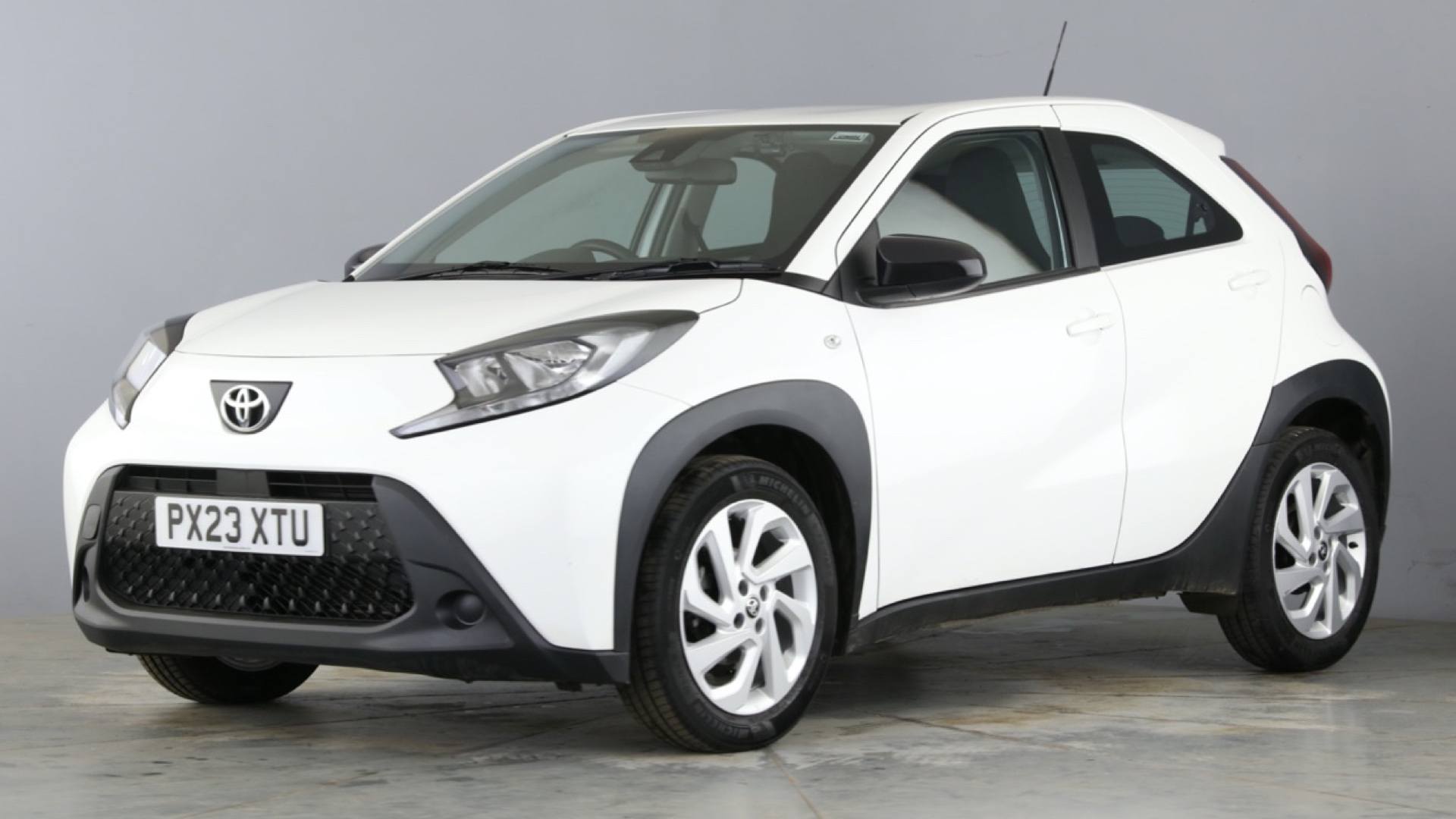 Aygo 5 Door 1.0 VVT-i Pure