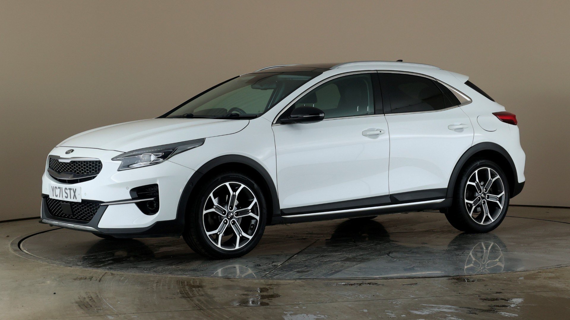 5 Door Hatch 1.5 T-GDi 158bhp 4 DCT ISG