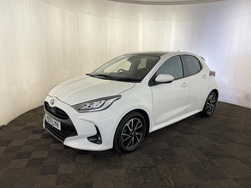 1.5 Hybrid Design 5dr CVT [Panoramic Roof]