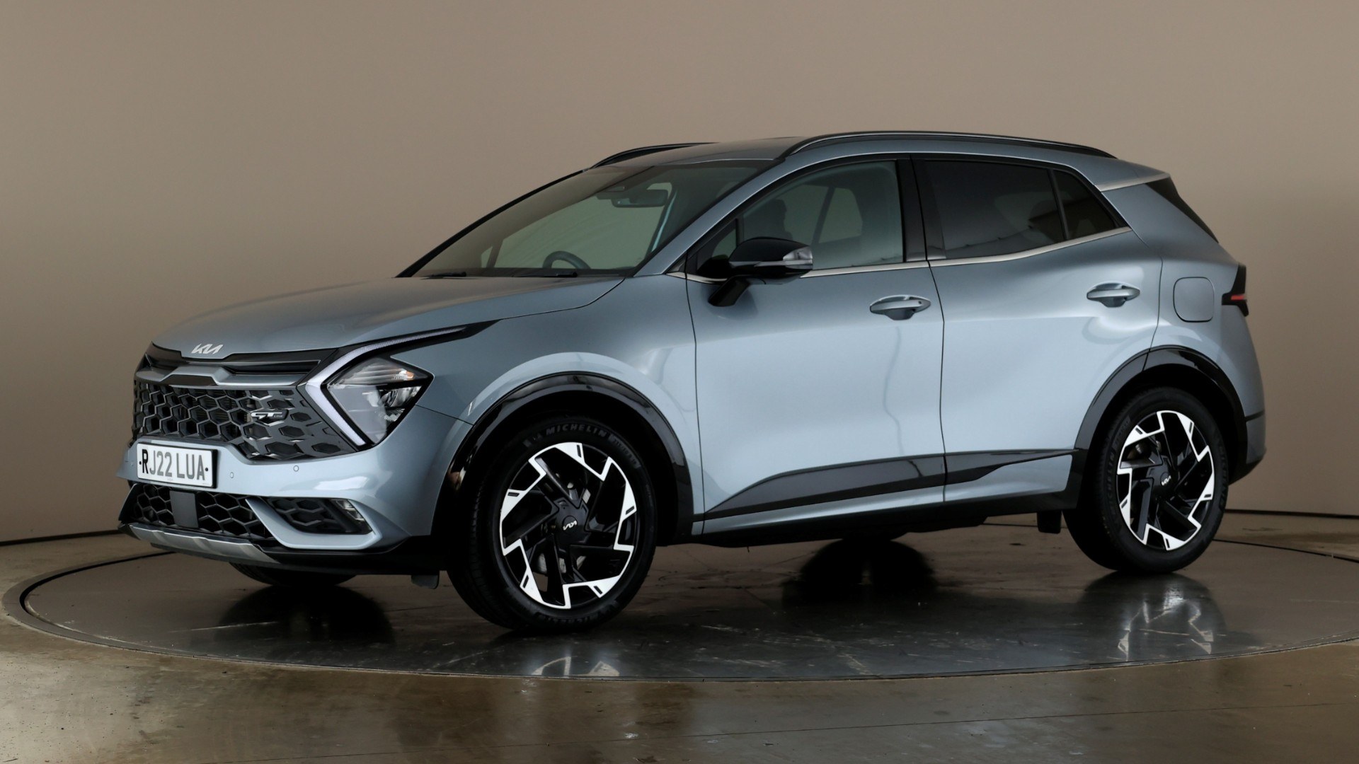 1.6 T-GDi 48V GT Line ISG DCT Auto