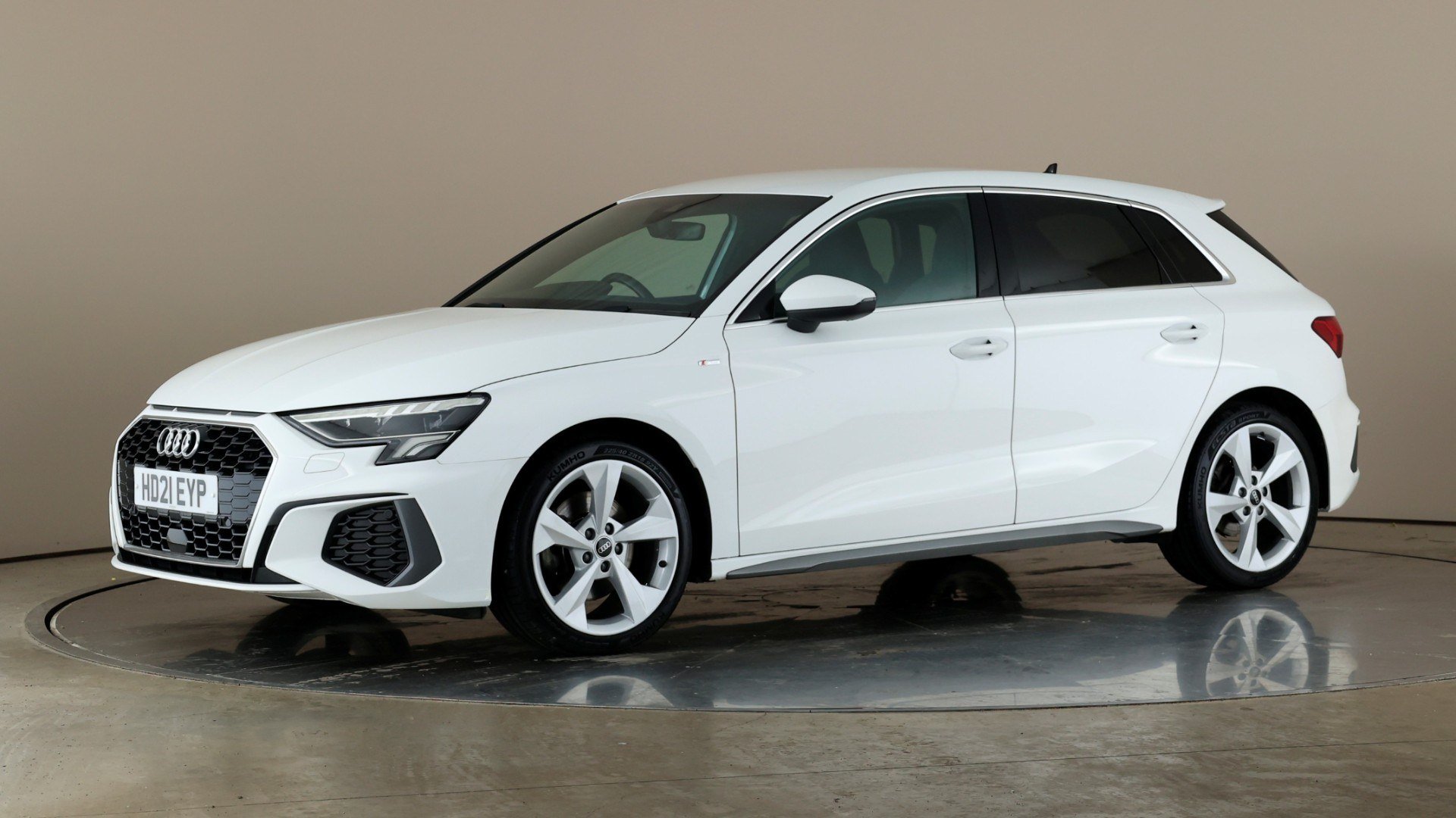 5 Door 30 TFSI 110 S Line