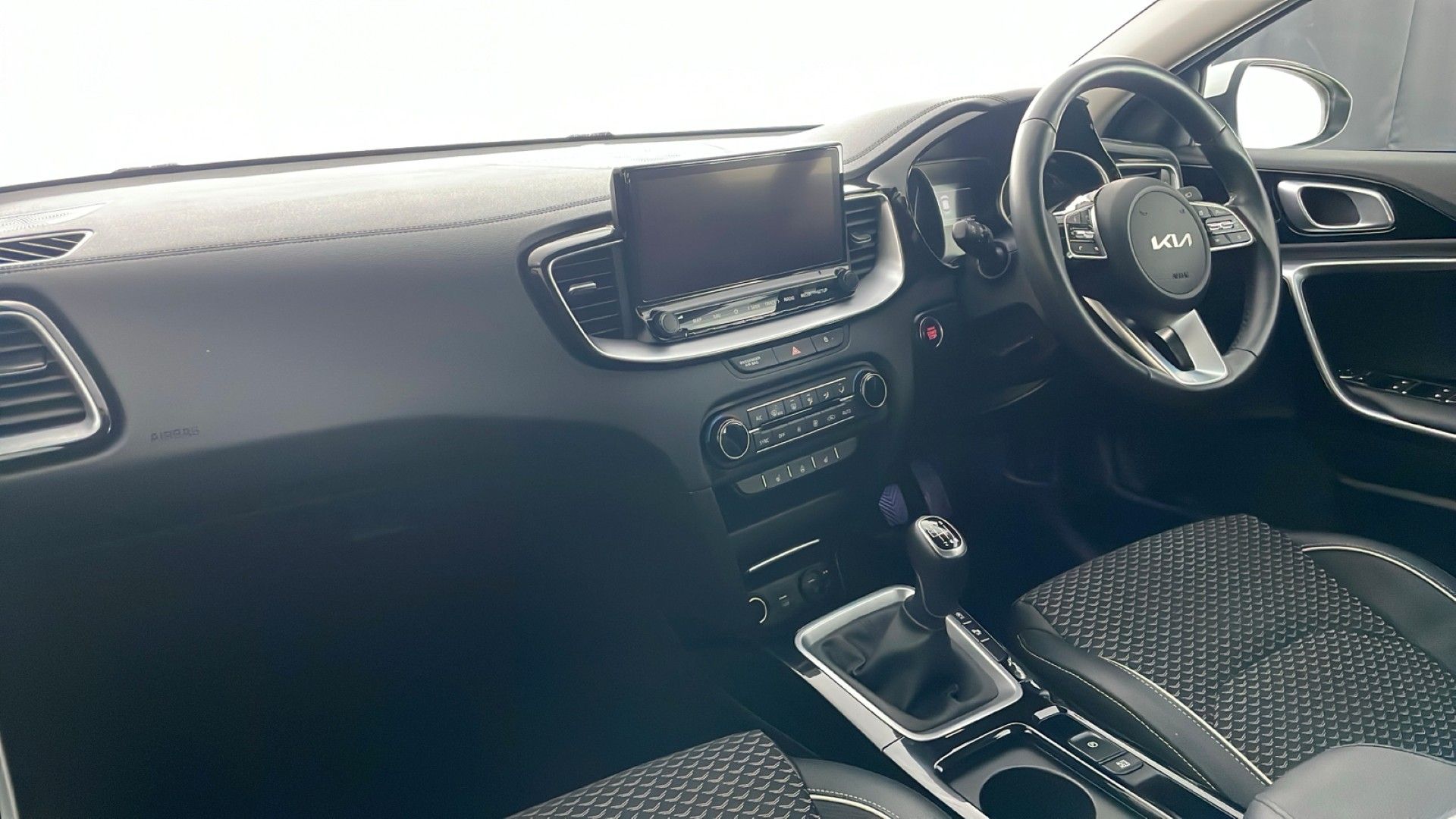 5 Door Hatch 1.5 T-GDi 158bhp 3 ISG