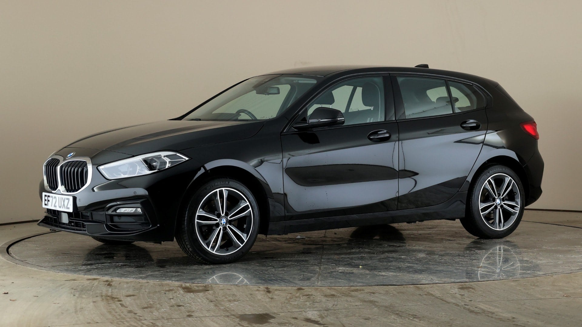 118i Spthat 1.5 Sport Lcp