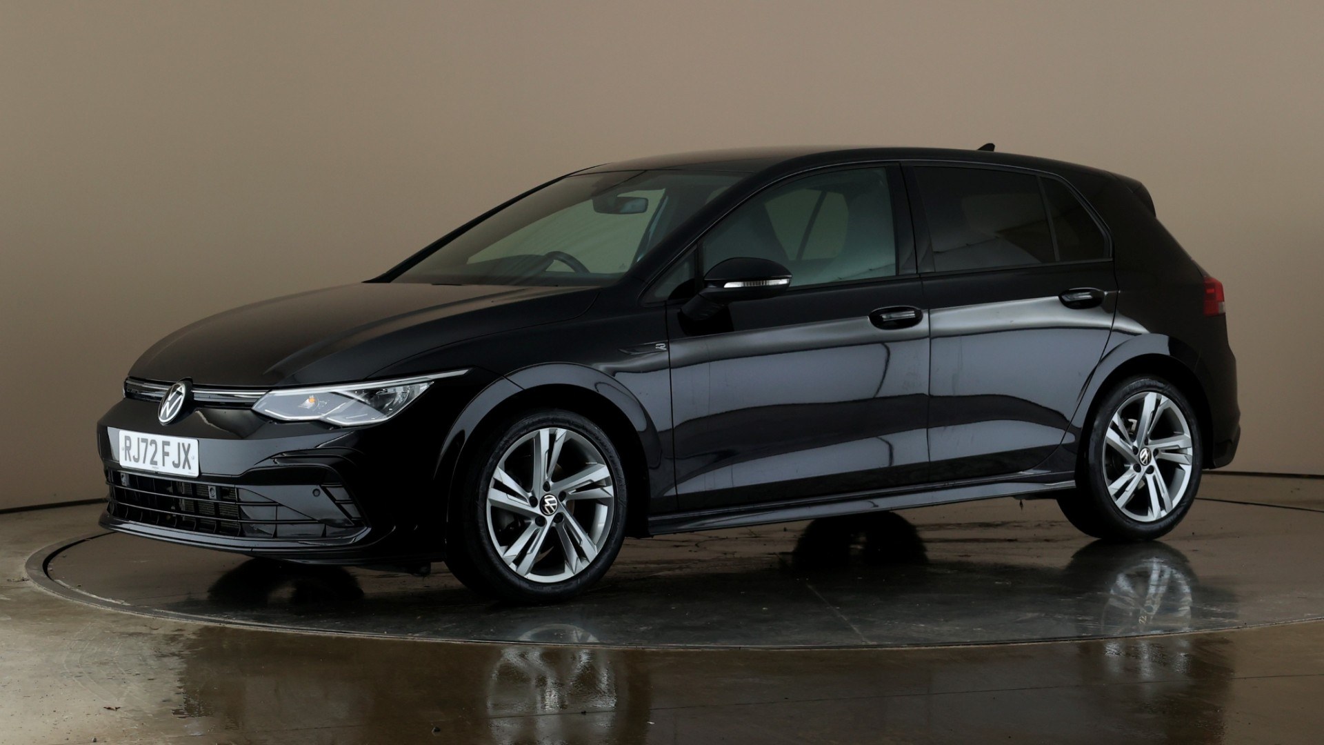 8 5 Door Hatch 1.5 TSI 130PS 6speed R-Line