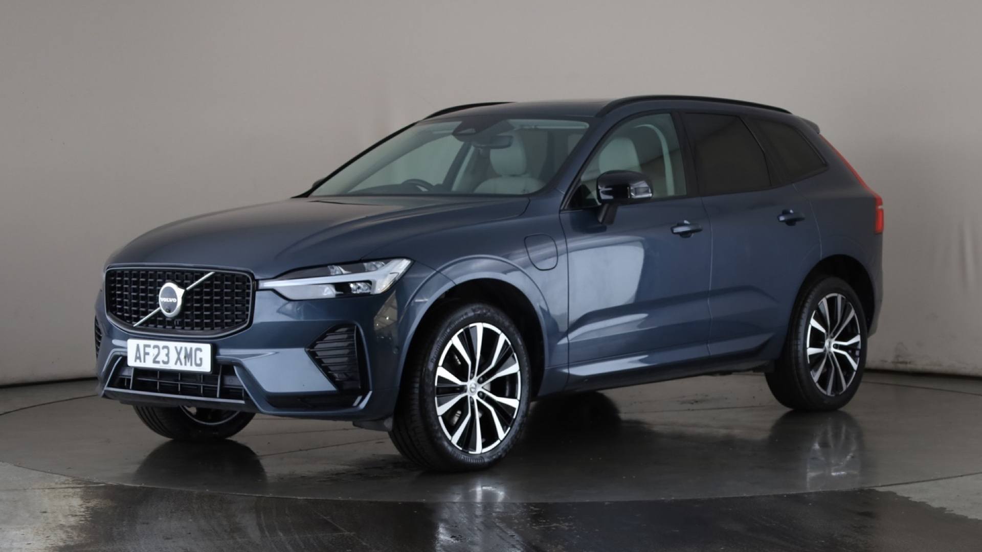 XC60 ESTATE 2.0 T8 [455] RC PHEV Ultimate Dark 5dr AWD Gtron