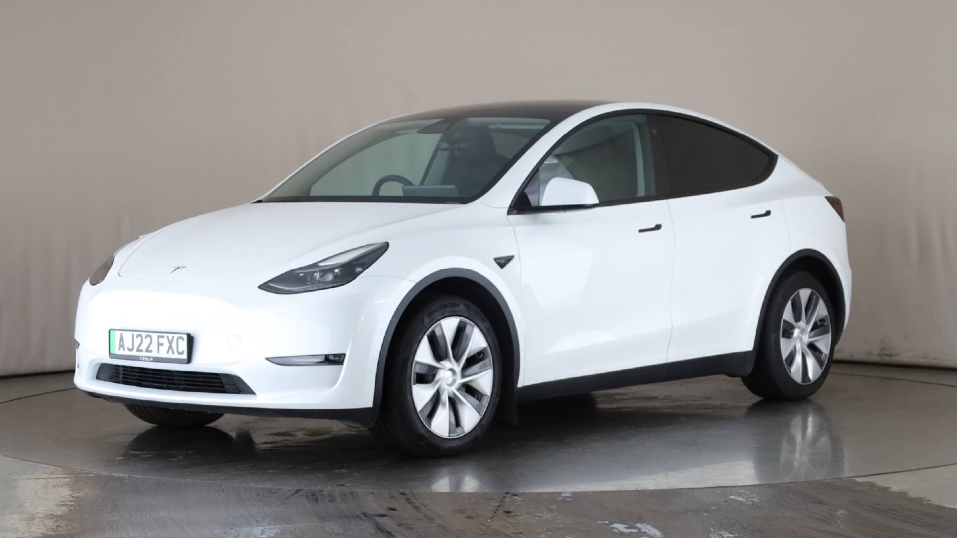 MODEL Y HATCHBACK Long Range AWD 5dr Auto