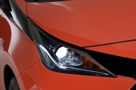 Headlights on the new Toyota Aygo (x-cite model shown) Headlights on the new Toyota Aygo (x-cite model shown)