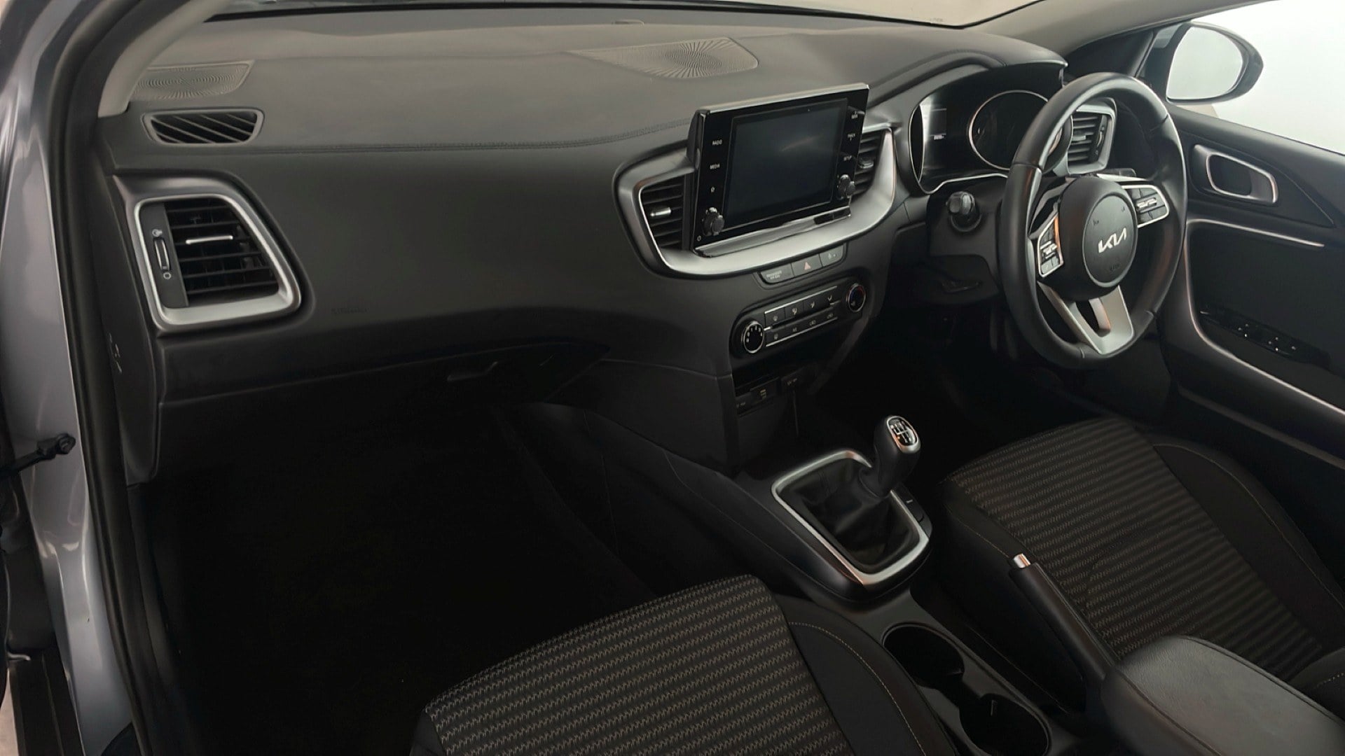 5 Door Hatch 1.0 T-GDi 118bhp 2 ISG