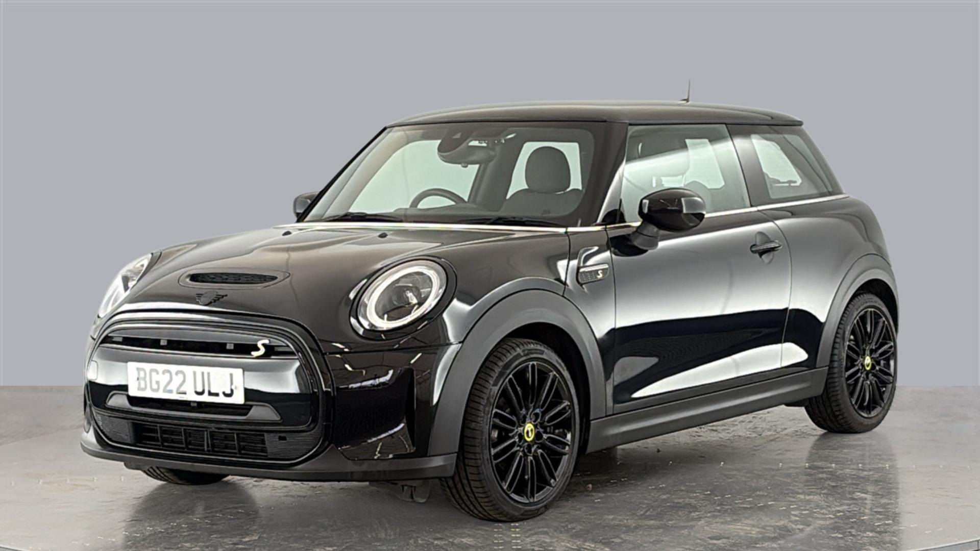 ELECTRIC HATCHBACK 135kW Cooper S Level 2 33kWh 3dr Auto