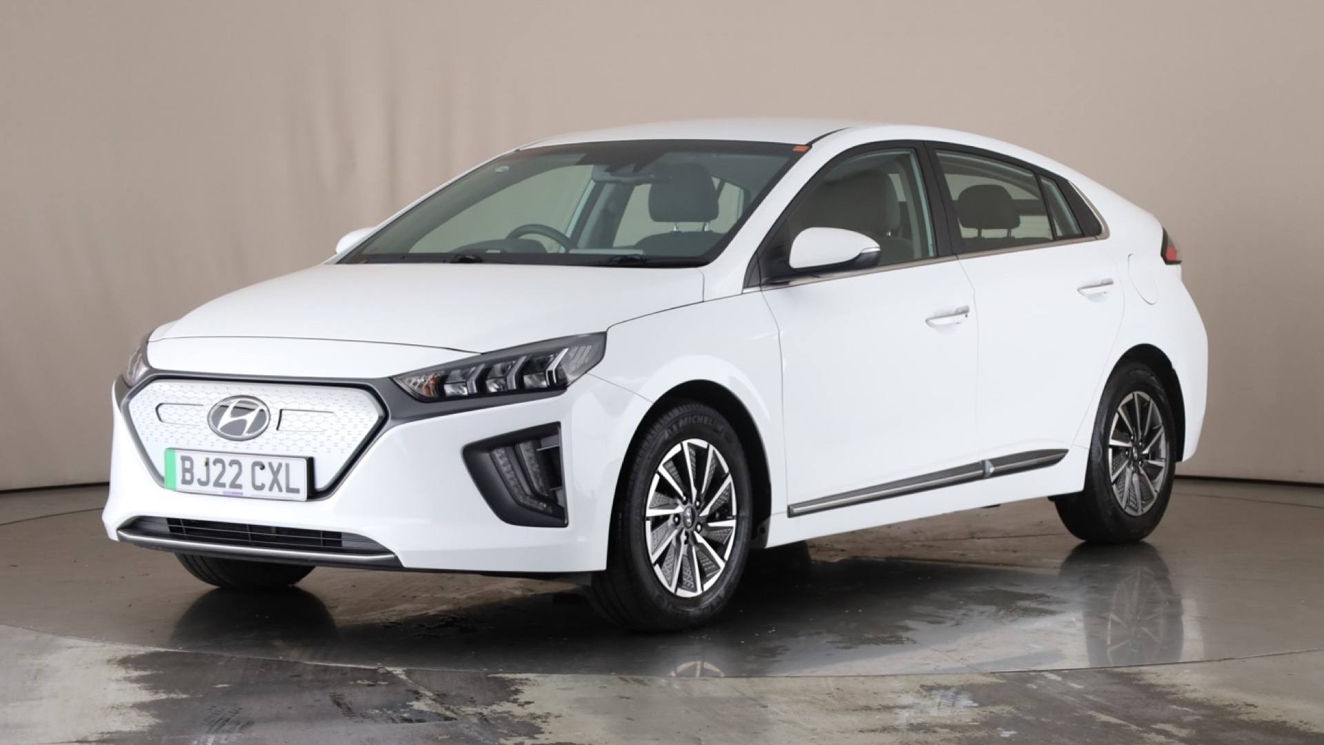 Ioniq 5dr HatchElec Premium [38.3kWh][DCT] Auto 136ps (2019-2022)