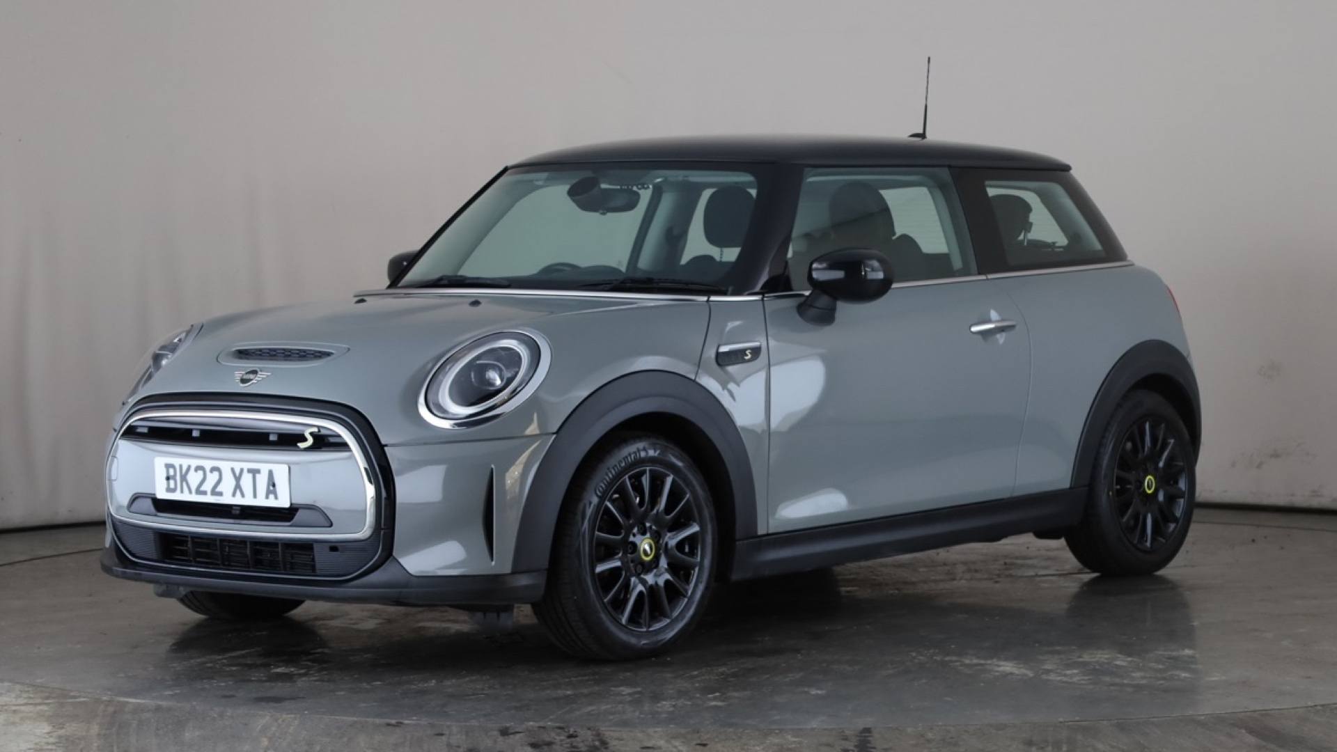 ELECTRIC HATCHBACK 135kW Cooper S Level 1 33kWh 3dr Auto