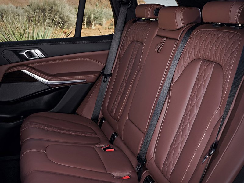 interior seats in seven-seat BMW X5