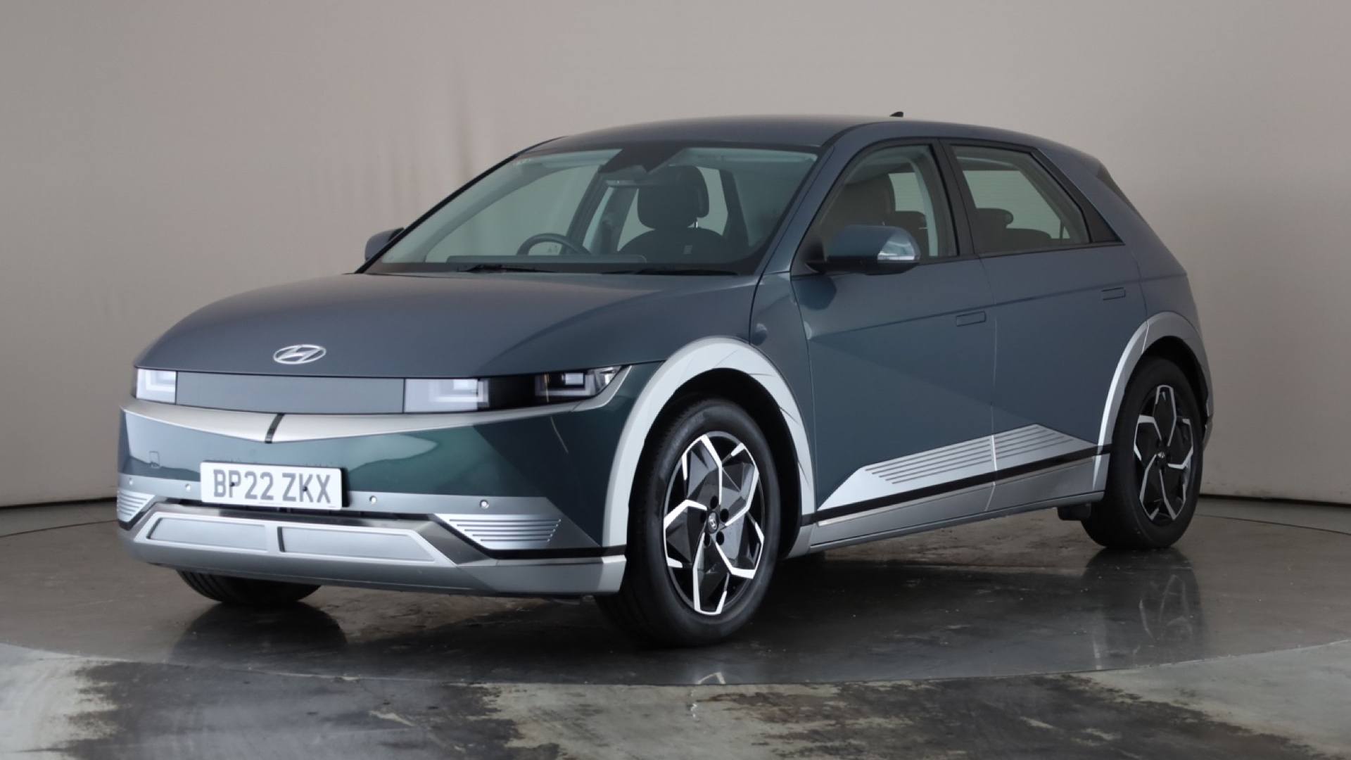 Ioniq 5 5dr HatchElec Premium [73kWh] Auto 217ps (2021-  )
