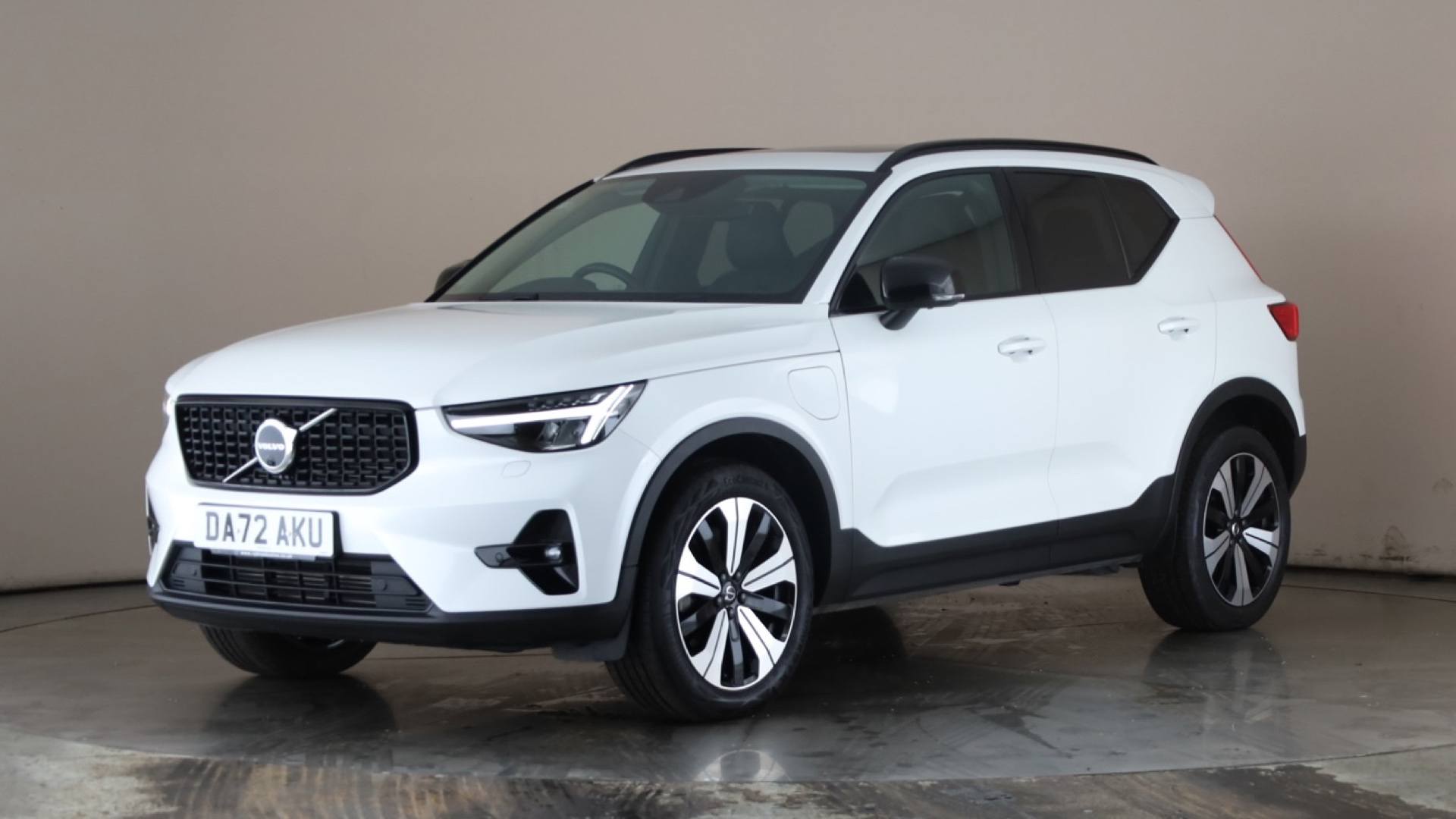 XC40 5dr S/Wagon 1.5 tP-Prl PHEV T5 Ultimate Dark [Recharge][G-Trnc] 7sp Auto 262ps (2018-  )