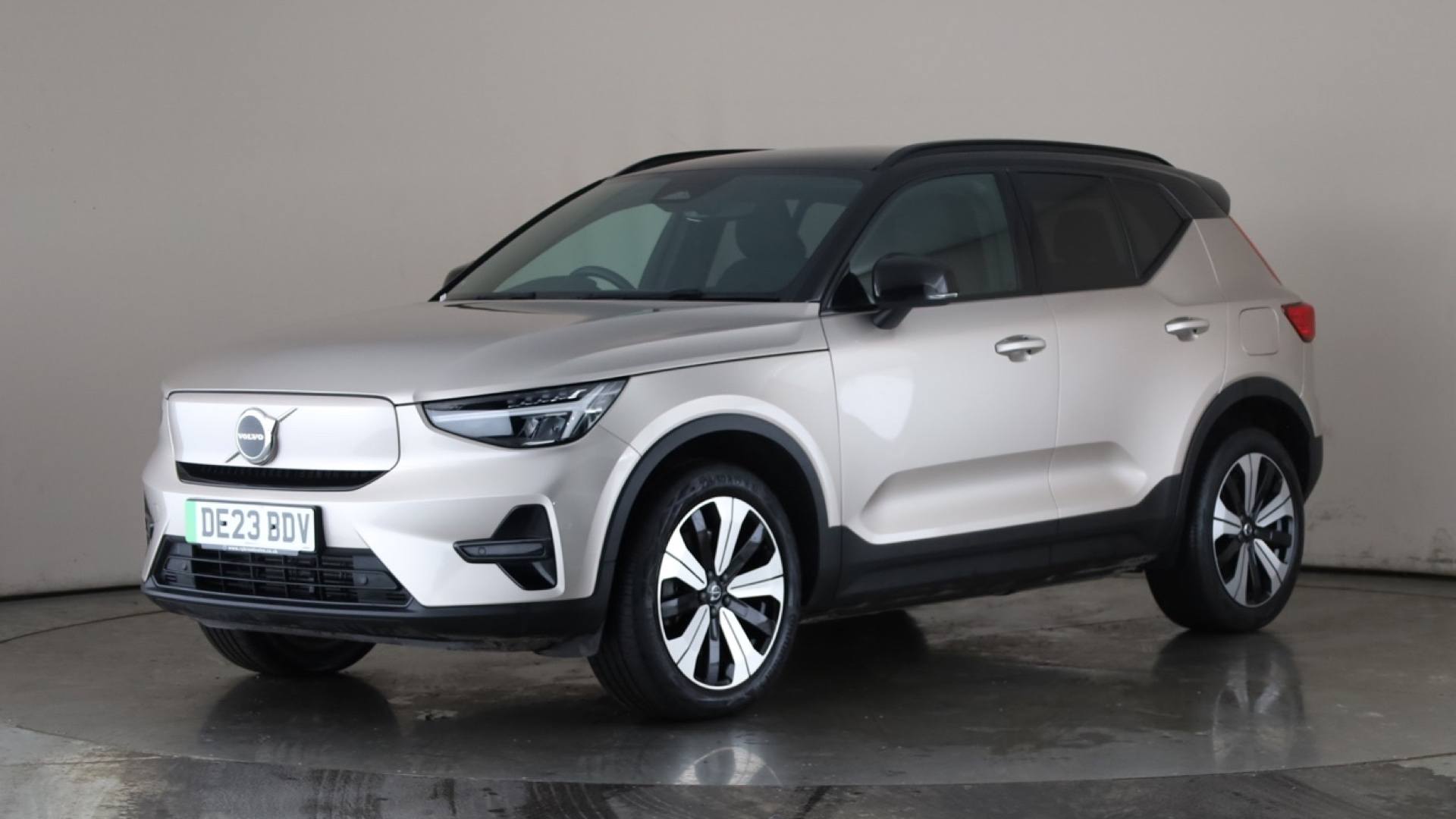 XC40 ELECTRIC ESTATE 170kW Recharge Core 69kWh 5dr Auto